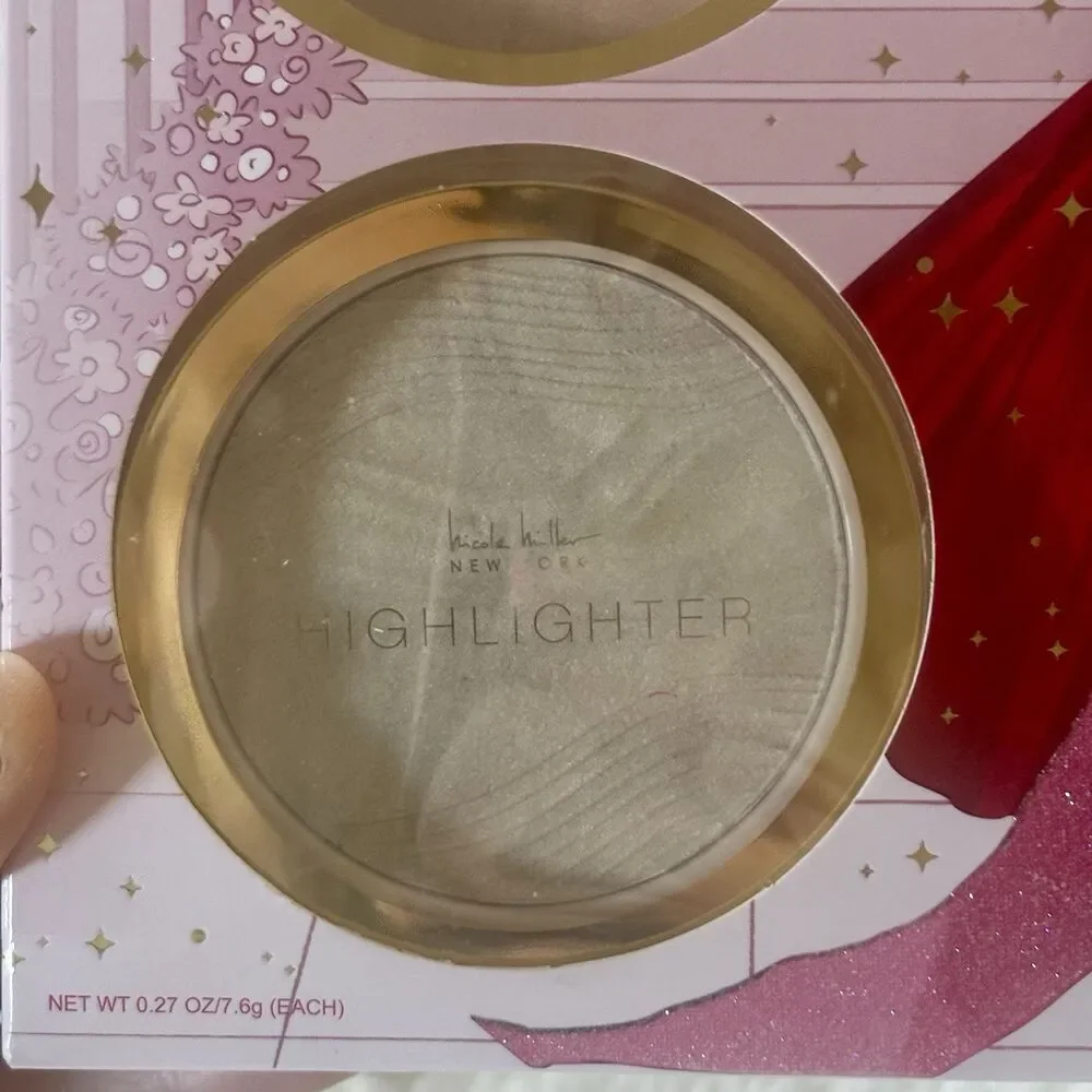 Nicole Miller Contour Set Complexion Trio‎ Blush, Illuminator, Highlighter. NEW
